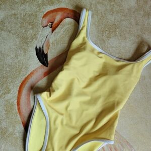 LainSnow Ocean Isle One Piece Bathing Suit Swimwear Ribbed Sunny Yellow White M